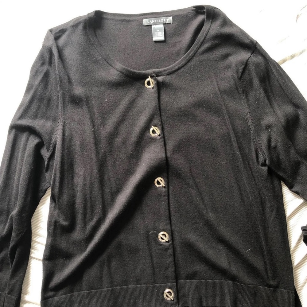 5/$10 lanesboro sweater